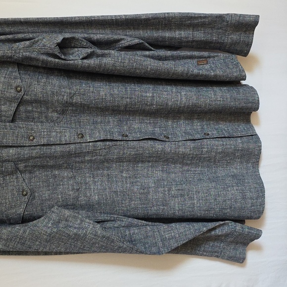 Patagonia Blue & White Mens Shirt.  Size XXL - Picture 3 of 13